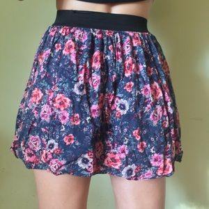 High waisted floral skirt by Forever 21